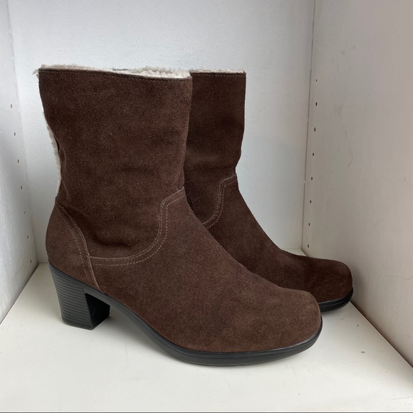 Clarks Shoes - Clarks Bendables Boots Size 9 W Suede Faux Fur